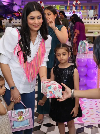 The joy of giving and receiving return gifts. We help manage every part of the party so you can focus on your guests.