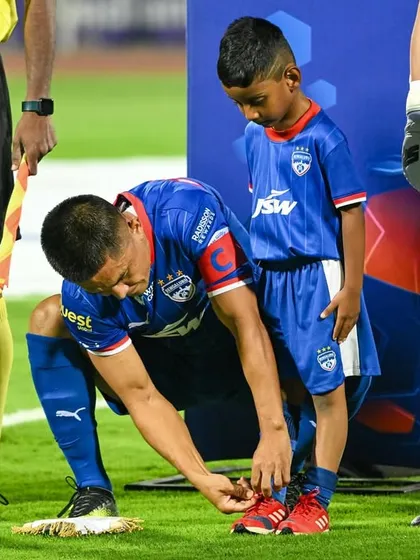 From grassroots to greatness, our players get to interact with their heroes. Here, club captain Sunil Chhetri shares a moment with one of our young players, showing that the dream of playing for the first team is closer than they think.