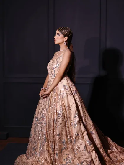 The perfect soft glam for an engagement. The focus is on radiant skin and flushed cheeks.