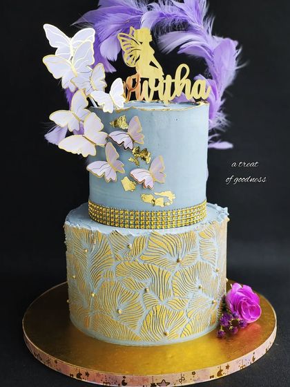 Swetha Mehta - Custom Non-Fondant Cakes Art in Buttercream: Hand-Painted & Textured Designs photo 12
