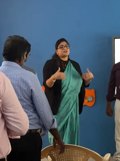 Here I am conducting an interactive exercise during the "Model Mindset" workshop for teachers. My sessions are built around practical activities that help participants internalize concepts like professional communication and emotional regulation in the classroom.