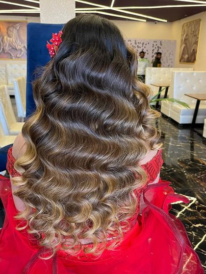 The beautiful, flowing Hollywood waves from my Ajmer class, showing the ombre hair color.