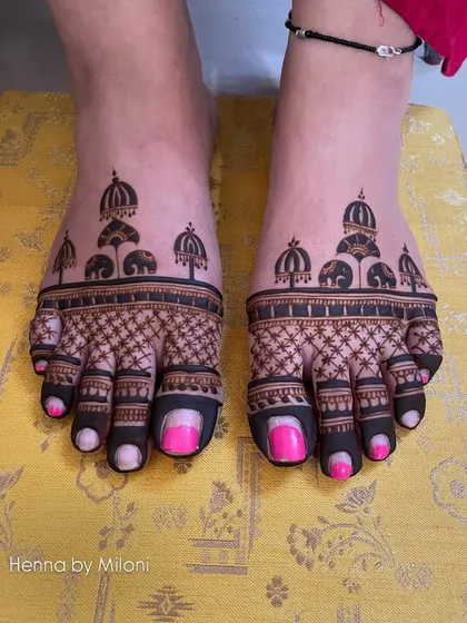 Another angle of the elephant procession foot design, showing the playful and charming details.