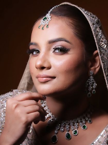 Timeless Bridal Looks photo 60