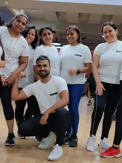 This is our Play Fitness family. We believe in working out together, supporting each other, and having a good time while we get fit. A strong community makes the fitness journey easier and more enjoyable.