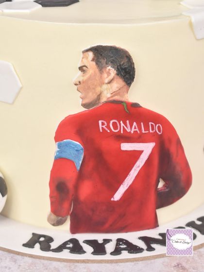 Another angle of the Ronaldo portrait.