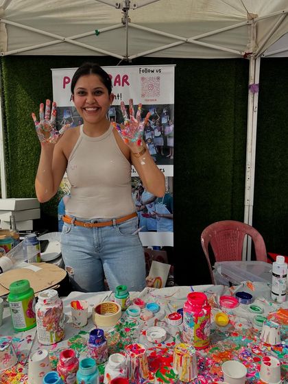 Nishka Mehta - Painting Workshops & Art Parties Art Jamming & Fluid Art Fun photo 5