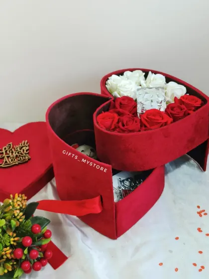 A Valentine's proposal like this! My trending heart-shaped 2-tier box has a hidden drawer for gifts, with beautiful roses on top.