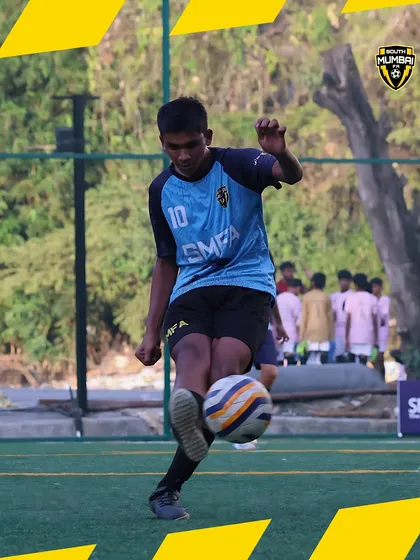 Mastery begins with individual skill. This player is practicing ball control, a fundamental aspect of our training program that focuses on sharp footwork and confidence on the ball.