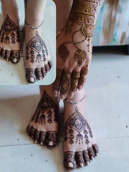 Jhumkas on your feet. This creative design incorporates hanging earring motifs for a fun and unique bridal style.