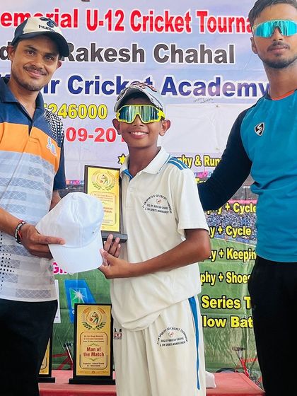 One of our junior stars receiving his award at the U-12 tournament.