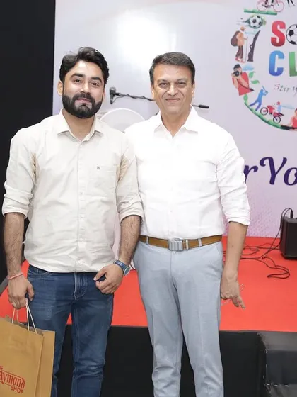 Our founder with a participant at the Raymond workshop. We value connecting with every individual who shares our passion for music.