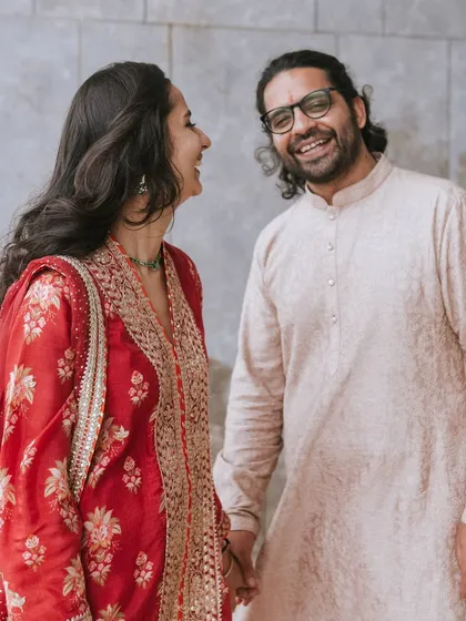 This is what pure happiness looks like. I focus on capturing unposed, genuine laughter and interactions, because these are the memories that truly tell your love story.