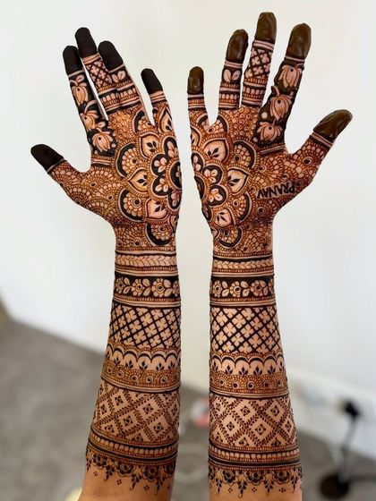 Mitali - Mehendi for Special Occasions Exquisite Bridal Mehendi photo 23
