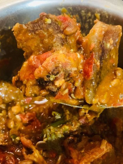 Another look at the texture of the smoked pork and Axone curry.