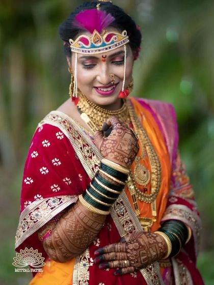 Happy Brides & Rich Stains photo 5