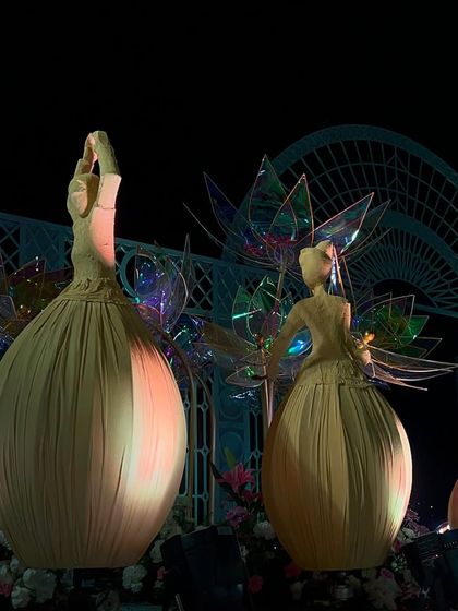 Unique Varmala & Stage Designs photo 6