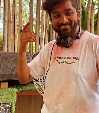 DJ MadMen - DJ Services Music Festival Madness photo 7