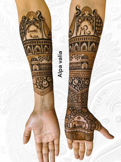 Elaborate Bridal Mehendi (Hands & Arms) photo 9