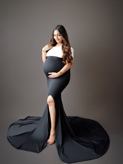 Solo Radiance: Portraits of the Mother-to-Be photo 226