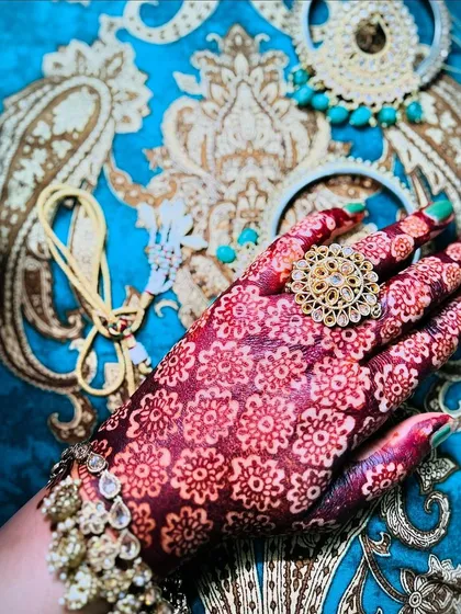 The beautiful result of patience and proper aftercare. This photo showcases the rich, deep reddish-brown stain of a mature henna design, achieved with my high-quality, natural henna paste.