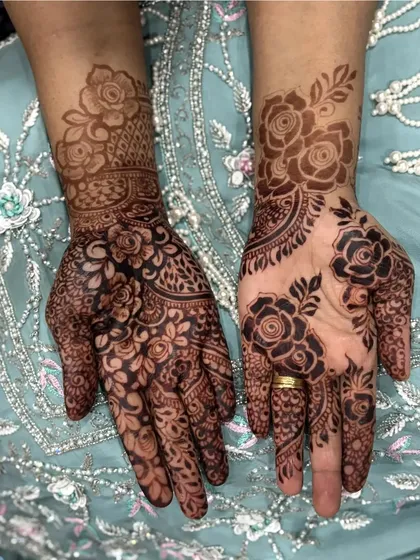 I love seeing my clients' results. This is the beautiful stain a client achieved using my organic henna cones.