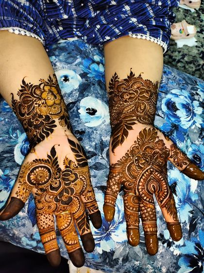 Hajira Mehendi Artist - Mehndi Artist Services Modern & Minimalist Designs photo 20