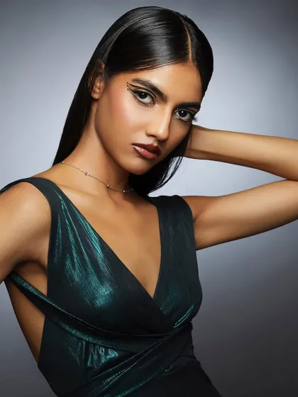Another shot from this graphic liner portfolio, showcasing the clean lines and modern aesthetic that our students master.