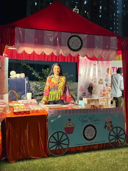 Another one of my pop-up stalls, this time under a cute red tent. The festive season is my busiest and happiest time of the year.