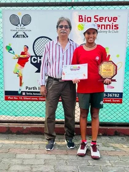 Tamanna Nair receiving her winner's plaque at the All India Championship Series U-14 Singles event in Surat, Gujarat.