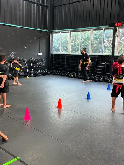 Happy Thursday. The floor is set for another great class, full of drills to challenge our Kikkers.