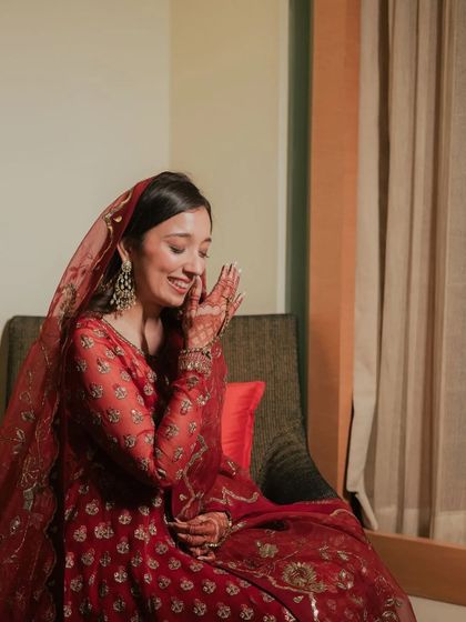 Timeless Red Brides photo 39