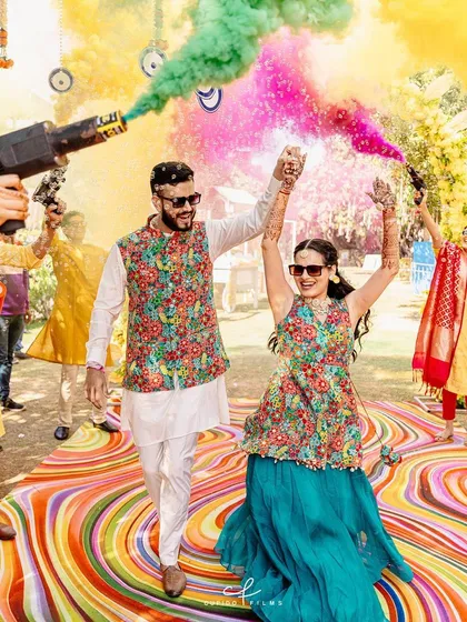 The pure masti of a Haldi ceremony. Miti and Dharmil's celebration in Gujarat was an explosion of color and laughter, a perfect example of the fun and energy I capture during pre-wedding festivities.