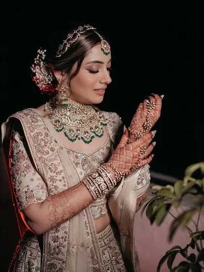 Another beautiful shot of the bride and her perfect henna stain. It's the ultimate bridal accessory.