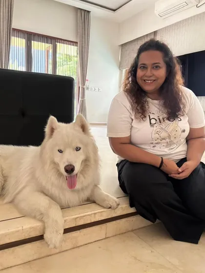 Meet Romeo, the handsome husky who graduated from our program. When we started, his triggers were intense and walks were a struggle. Through consistent, positive training, he learned to trust and make better choices, transforming into a calmer, more connected version of himself. I am so proud of him and his dedicated family.