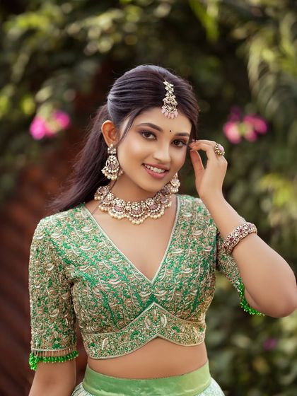 Maya Designer Studio - Custom Bridal & Occasion Wear Modern Half Sarees (Langa Voni) photo 4