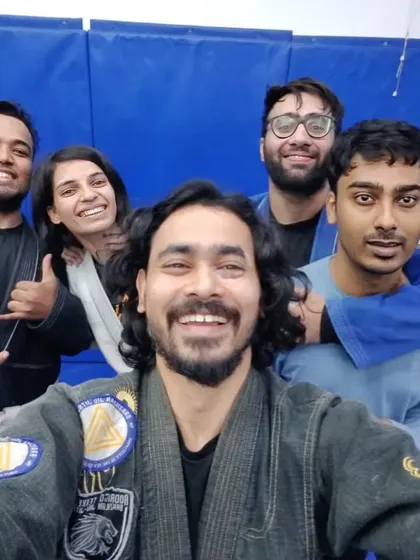 A great shot of our members after a focused session on grappling fundamentals.