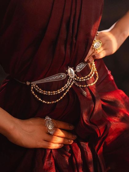 A duplicate of a jewelry shoot image.