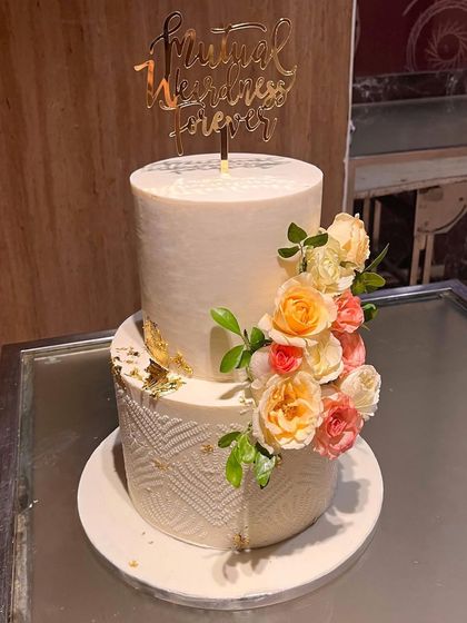 Wedding & Engagement Cakes photo 11