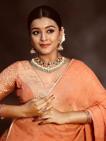 Designer Trends - Bespoke Styling & Alterations for Rentals Statement Lehengas & Gowns photo 3