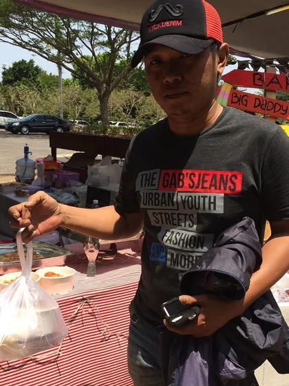 Thank you to the Gojek drivers who help us get our food to more people during busy bazaars.