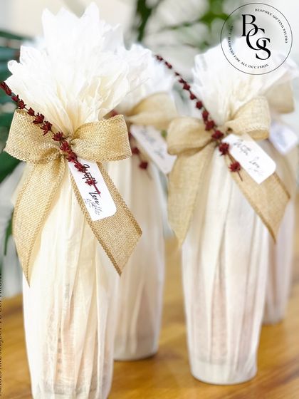 Elegant Paper Gift Wrapping photo 6