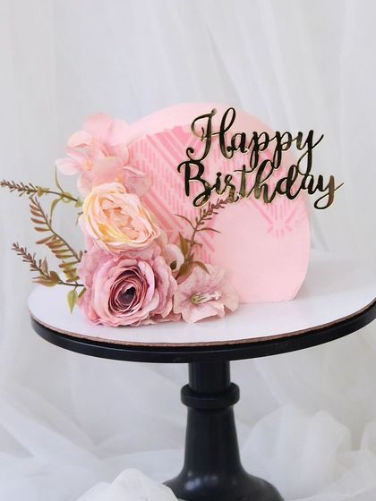 Cake in the Box - Custom Themed Cakes Elegant Floral & Simple Delights photo 12