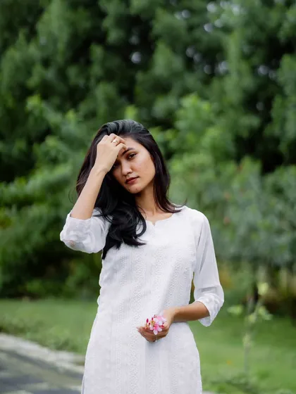 A more intense and thoughtful portrait from the same series. This shows the range of emotions we can capture in a single shoot.