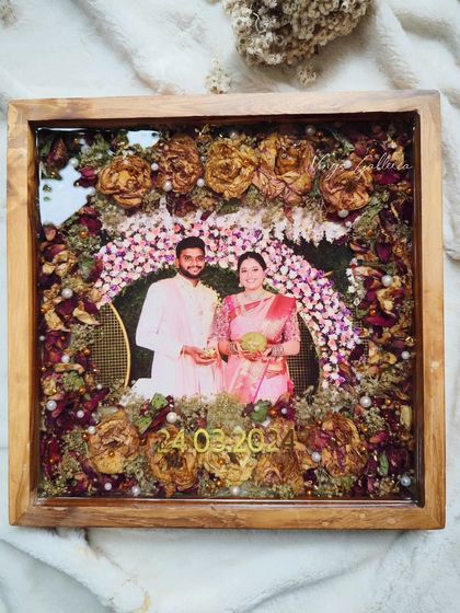 Vinys Galleria - Custom Resin Home Decor Wedding Memories in Wooden Frames photo 12
