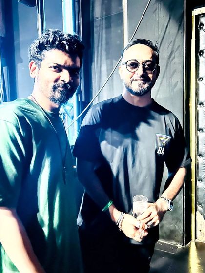 In one frame with the iconic Nikhil Chinapa. He's a pioneer of electronic music in India, and it was an honor to meet him.