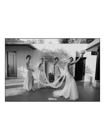 The People Who Make Us: Friends & Family photo 15