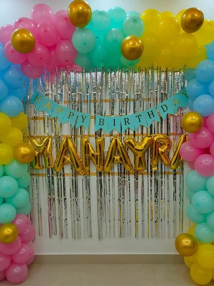 Chic Backdrop & Room Decorations photo 11