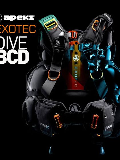 The Apeks Exotec Dive BCD is a paradigm of form and function. This full view showcases its robust construction, multiple D-rings for attachments, and integrated weight pockets, all designed for the discerning diver.