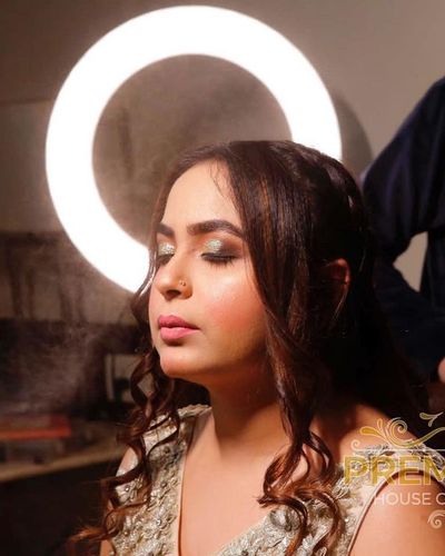 Professional Makeup Courses